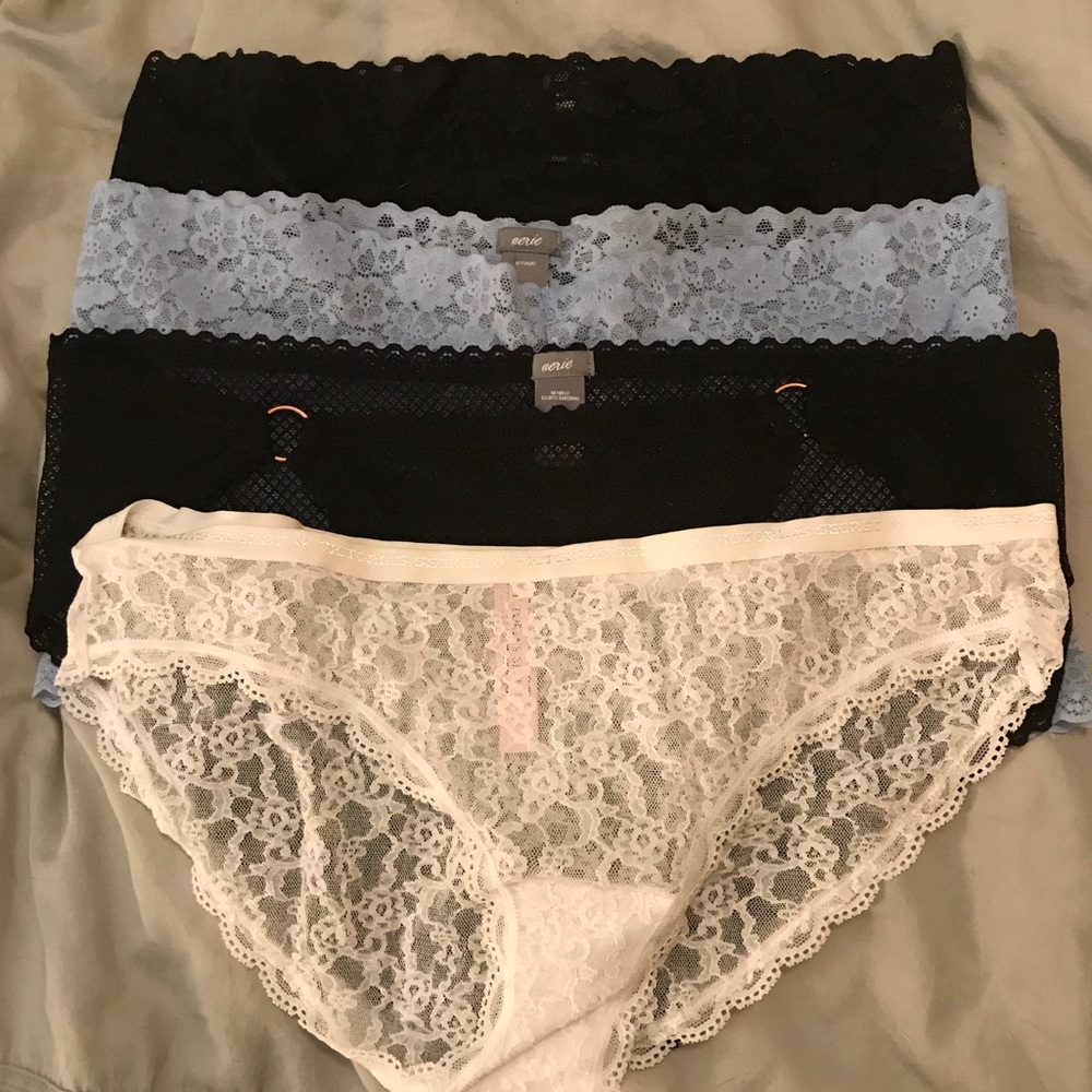4 pairs of lace underwear. Large